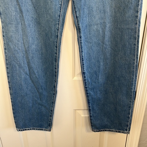 NWT J Crew mid rise slouchy straight medium wash jeans size 29 aka 8 - Picture 4 of 10